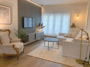 Lujoso apartamento boutique a estrenar con parking gratis